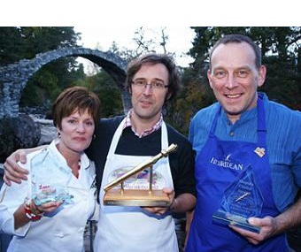 Лори Фиджон, Бенедикт Хорсбург и Джон Боа. Фото: goldenspurtle.com