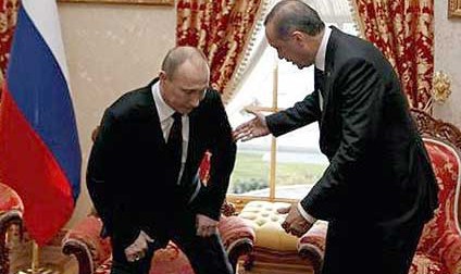 Mai înainte, preşedintele belarus Aleksandr Lukaşenko dezvăluise că Putin s-a accidentat la coloană în timpul unor antrenamente de judo.