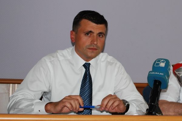 Директор таможенной службы Тудор Балицкий, находясь в состоянии алкогольного опьянения за рулем автомобиля, якобы сбил человека. Фото: obzormd.com