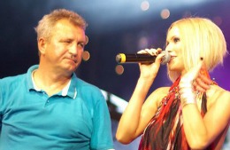 Nu ştiu ce va fi mai departe cu Olia. Acum ea-i în perioada când trebuie să decidă ce vrea să facă mai departe