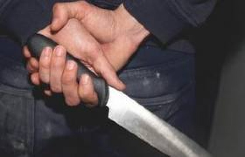 Potrivit procurorilor, victima era fost inspector de poliţie al localităţii.