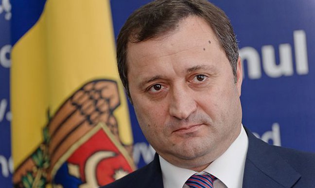 Владимир Филат заявил, что не получал никакого заявления об отставке от министра обороны Виталия Маринуца.