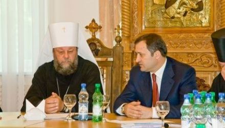 Potrivit experţilor Amnesty International Moldova, modificările respective  subminează valoarea legii prin prisma apărării Drepturilor Omului.