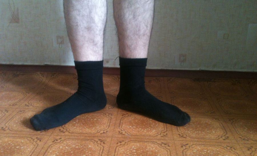 Грабителя выдал резкий запах его носков, который хорошо запомнился работнику торговой точки.