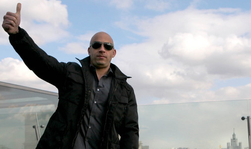 Vin Diesel a anunţat cu această ocazie că cel de-al şaptelea opus va ajunge pe marile ecrane în iulie 2014.