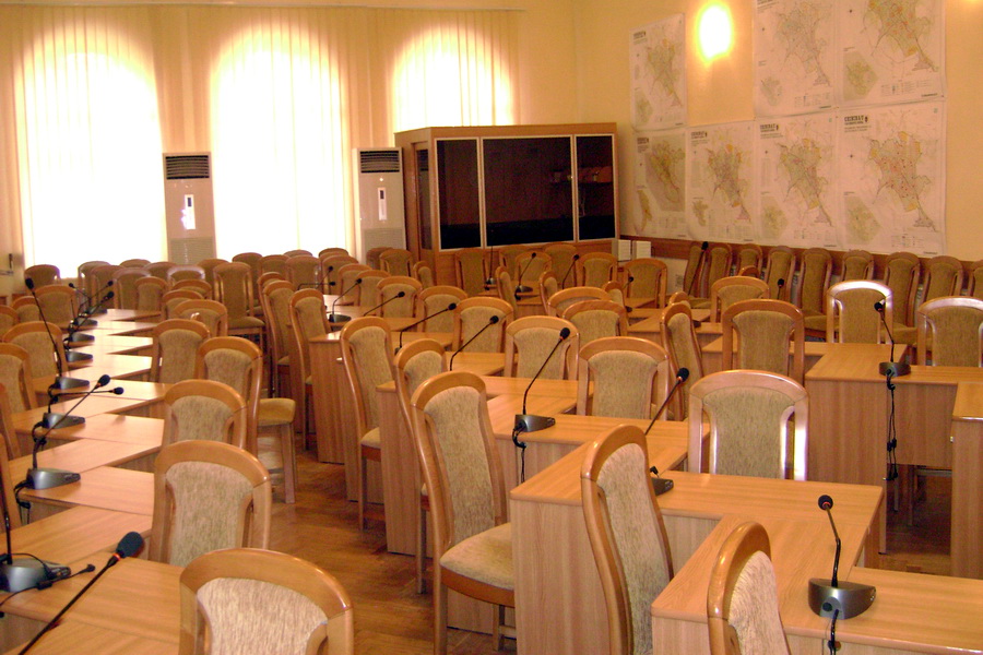 Amintim că trei dintre aleşii locali din partea PCRM au renunţat la mandate în favoarea celor de parlamentar.