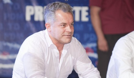 Влад Плахотнюк поддержал предложение коммунистов о своей отставке с поста вице-председателя парламента.