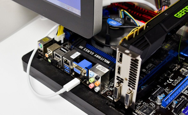Au fost probleme inca de la utilizarea Thunderbolt pe Mac-uri, cu Windows prin Boot Camp