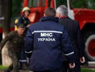 Три десятка граждан Молдовы, застрявших по пути домой недалеко от Киева, спасли минувшей ночью украинские МЧС-ники.
