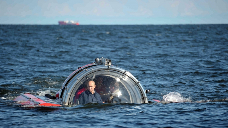 Vladimir Putin a efectuat o scufundare în Marea Baltică la bordul unui batiscaf.