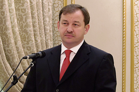 Лидер Социал-демократической партии Молдовы Виктор Шелин встретился сегодня с членом Совета Федерации РФ, депутатом от ЛДПР Михаилом Марченко.