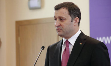 Premierul Vlad Fillat, dar şi alţi demnitari, precum ministrul de interne Dorin Recean şi deputatul PLDM, Valeriu Streleţ riscă să le fie intentate dosare penale.