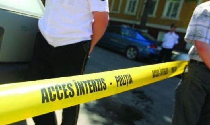  În cadrul anchetei, fiul de 17 ani a povestit oamenilor legii că mama sa (46 de ani) a plecat noapte de acasă şi nu s-a mai întors, anunţa Novîi Region.