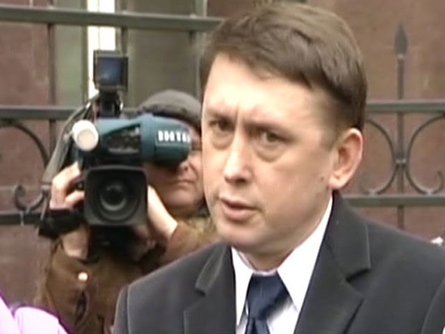 Aдвокат Мельниченко заявил, что его подопечный покинул Украину, так как ему угрожали убийством.