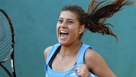 Cîrstea a câştigat primul set după 43 de minute de joc