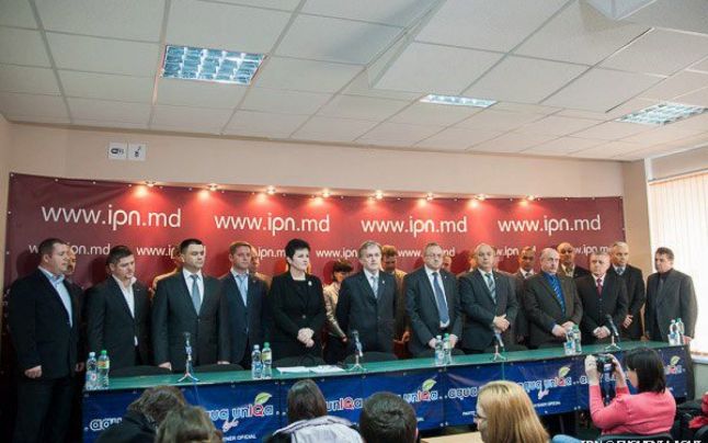 Reformatorii liberali susţin că au luat act de hotărârea Curţii Constituţionale şi o califică drept una politică.