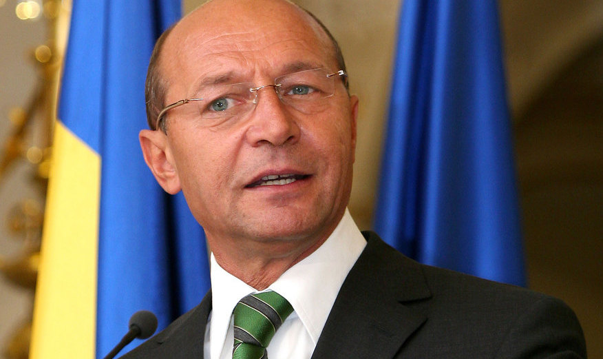 Băescu a făcut această declaraţie în contextul negocierilor privind aderarea României la Zona Euro şi la Spaţiul Schengen, dar propunerea acestuia pare să fie extreme de actuală şi pentru Republica Moldova. 