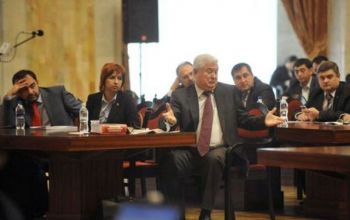 În actuala a XIX-a legislatura componenţa numerică a Biroului este stabilită în număr de 13 membri