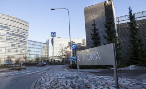 Compania finlandeză a ajuns la o cotă de doar 5% pe piaţa smartphone-urilor, iar eforturile sale de a recupera terenul pierdut