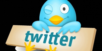 Micile texte de până acum nu mai făceau față avalanșei de fotografii, clipuri video, cântece, bloguri