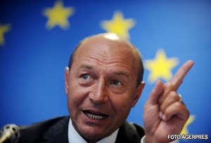  Un dialog direct ar putea ușura rezolvarea conflictului”, e de părere Băsescu, care a comentat viitorul european al Republicii Moldova.