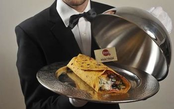 Preţul e pe măsură: 1.225 dolari. 