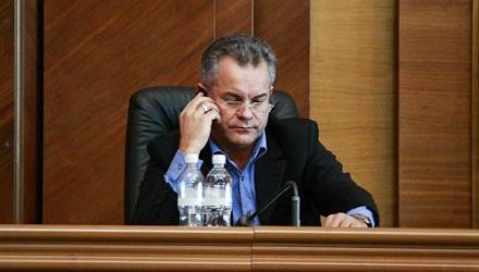  În rezultat, numele lui Vladimir Plahotniuc a ieșit la iveală în repetate rânduri.