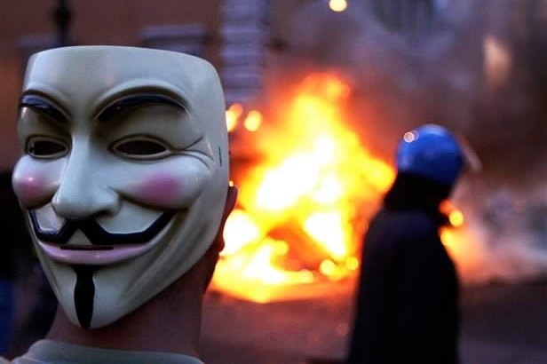 При сохранении в Молдове действующей политики "насильственное свержение существующего строя неизбежно".