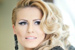  Astăzi, doi dintre reprezentanţii showbizului autohton, Denis Jucătoru’ şi Dianna Rotaru, îşi sărbătoresc ziua de naştere.