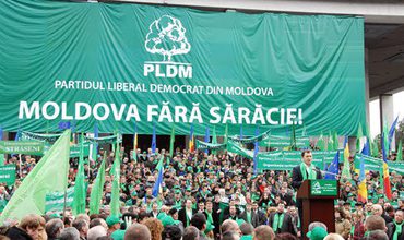 Reprezentanţii liberal-democraţi nu spun de ce au renunţat la acţiune.