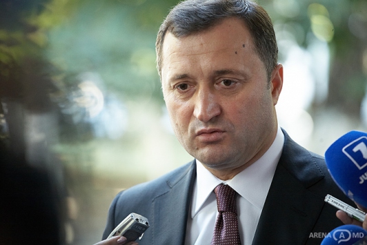 Премьер рассказал, что децентрализация власти и консолидация местного самоуправления входят в число приоритетов правительства.