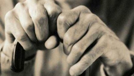 Inculpatul a fost anetrior condamnat la închisoare de trei ori pentru săvârşirea furturilor.