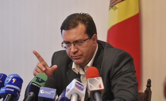 "Atîta timp cînd situația rămîne dezastruoasă, rămîn pe aceeași poziție”, a menționat Marian Lupu. 