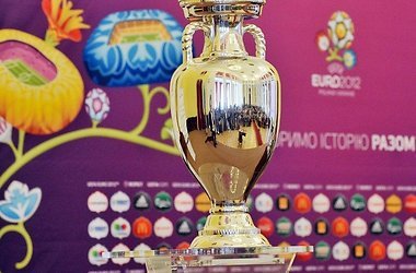 Букмекеры не считают действующего чемпиона Европы и мира сборную Испании фаворитом Евро-2012.