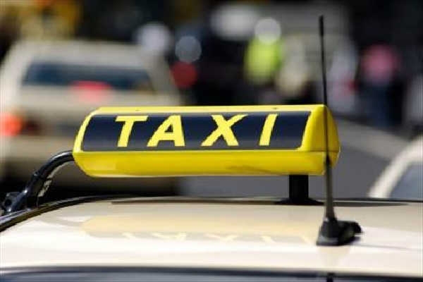Primarul, năucit şi el de vestea aflată, a decis să ducă mortul la morga raională, pentru a perfecta actele corespunzătoare decesului.