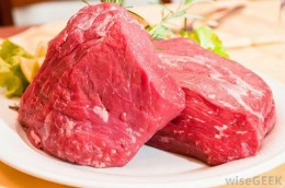 „Grăsimile saturate sunt un factor major în procesul de producere a colesterolului, în timp ce sodiul determină presiunea sangvină”, a explicat McCollough