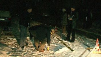 Ее тело нашли сегодня утром на околице села. 