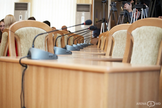 Местные советники от ЛП покинули заседание Кишиневского муниципального совета.