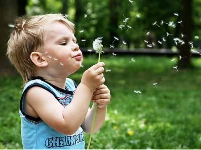 Весна и лето - самое опасное время для тех деток, которые реагируют на пыльцу и цветение.