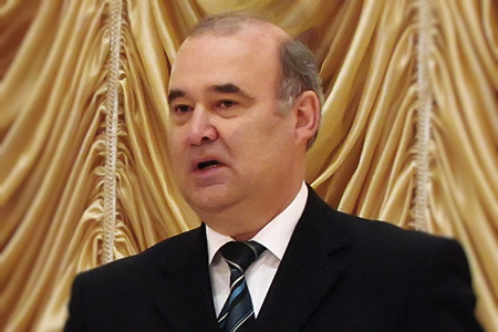 По мнению Степанюка, правящему в Молдове альянсу был необходим скандал.