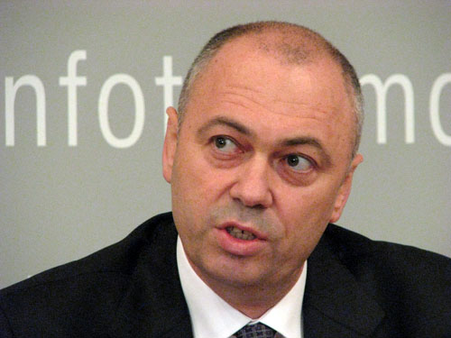 Пасат: "По его мнению, российская армия может покинуть приднестровский регион, если Кишинев доказал бы Тирасполю, что Молдова – это страна, которая желает объединиться с Левобережью."