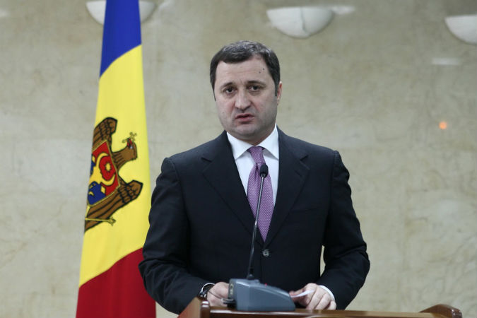Филат,  уверен, что если бы не выборы, то коммунисты сами утвердили бы этот скандальный закон.