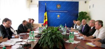 La întrevedere a participat şi Ambasadorul Federaţiei Ruse la Chişinău, Farit Muhametşin.
