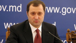 Vlad Filat a dat asigurări că procesul de eficientizare a domeniului feroviar va fi susţinut