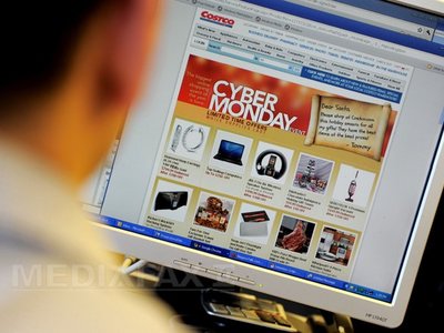 De Ziua Recunoştinţei, vânzările pe internet au avansat cu 32%, la 633 milioane de dolari.