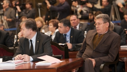 Ион Хадыркэ выразил сожаление по поводу того, что внутренние проблемы ЛП решаются в парламенте.  Фото: voceabasarabiei.net