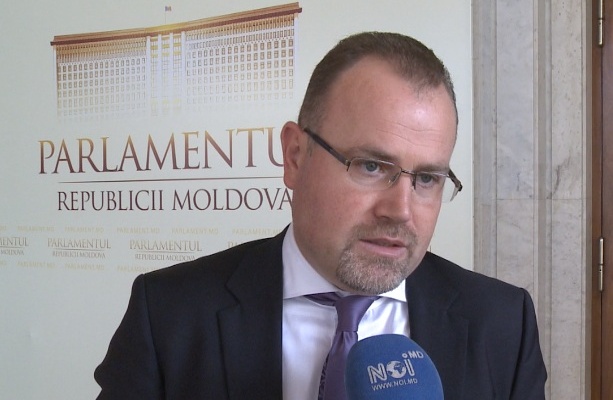 Годя считает, что парламент должен был представить план конкретных действий, а не выступать с заявлениями. Фото: noi.md
