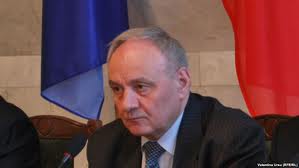 Preşedintele ţării, Nicolae Timofti, comentează filozofic declaraţia recentă a liderului PCRM, Vladimir Voronin. Foto: europalibera.org
