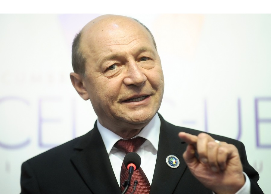 Воронин потребовал объяснений, с какой целью организован визит главы соседнего государства в Кишинев, учитывая взгляды Бэсеску на молдавскую государственность и идентичность.