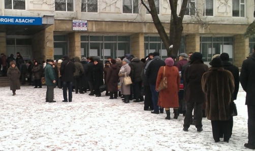 Нужно еще посмотреть, что за люди пришли голосовать - это граждане Молдавии с румынскими паспортами или приехавшие в Кишинев жители Румынии.